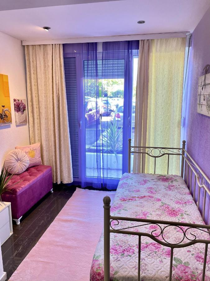 Dorotea Butterfly Apartment Budva Ngoại thất bức ảnh