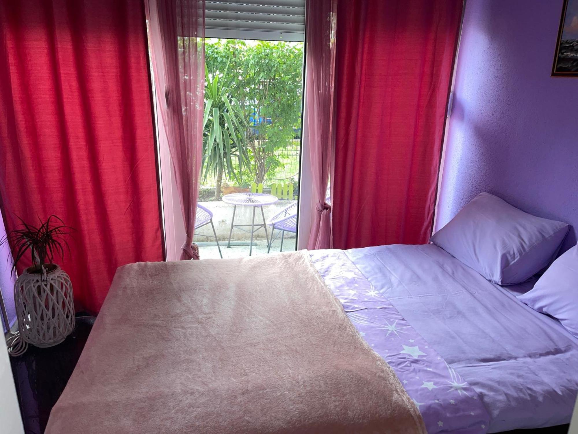 Dorotea Butterfly Apartment Budva Ngoại thất bức ảnh